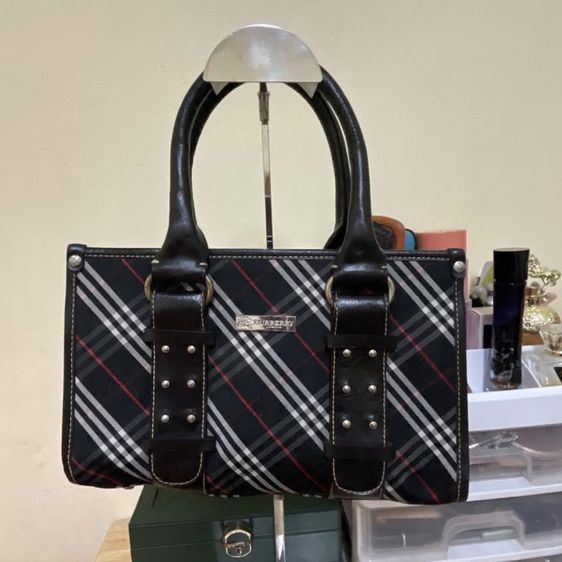 หลากสี Burberry กระเป๋าหนังแท้ สลับผ้าแคนวาสสวยๆ งานไม่แท้ ทำถึงมากราคาเท