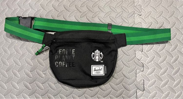 กระเป๋าคาดอก Herschel Starbucks แท้ ใหม่ๆครับ