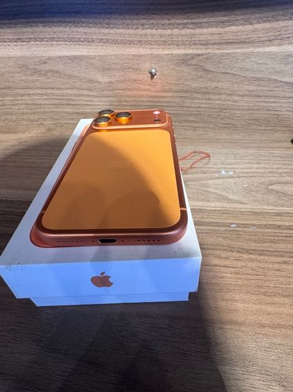 ขาย iPhone 17promax 256g สุขภาพแบต 96 สีขาว ติดฟิลม์รอบเครื่อง นัดรับกทม หมดประกัน 6-10-69  นัดรับกทม ราคา 40900 บาท