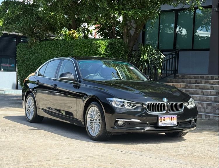 BMW Series 3 2018 320d Sedan ดีเซล ไม่ติดแก๊ส เกียร์อัตโนมัติ ดำ