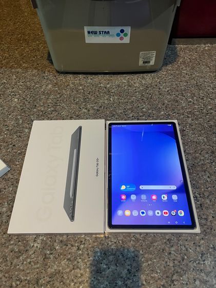 ขายSamsungTabS10PlusสีMoonStone Gray256กิ๊กไร้รอยตกจอสวยกริปหายากมากๆมีกล่องอีมี่ตรงสูนTrueใช้งานดีถูกๆๆๆมากกก