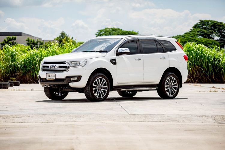 Ford Everest 2018 2.2 Titanium Plus Utility-car ดีเซล เกียร์อัตโนมัติ ขาว รูปที่ 3