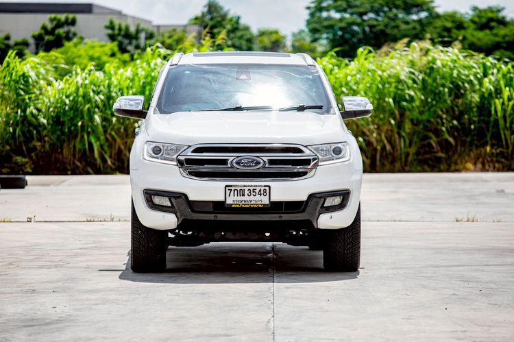 Ford Everest 2018 2.2 Titanium Plus Utility-car ดีเซล เกียร์อัตโนมัติ ขาว รูปที่ 2