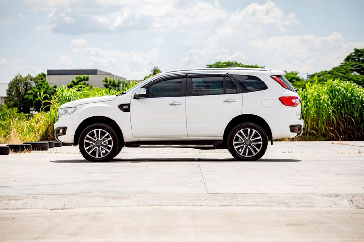 Ford Everest 2018 2.2 Titanium Plus Utility-car ดีเซล เกียร์อัตโนมัติ ขาว รูปที่ 4