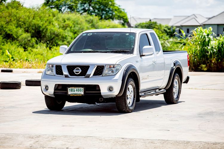 รถ Nissan Navara 2.5 E สี เทา
