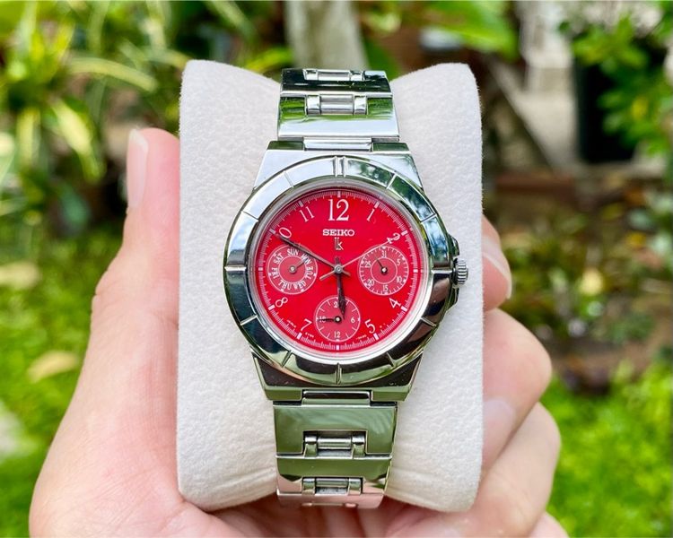 แดง นาฬิกาSeiko Lukia Multifunction