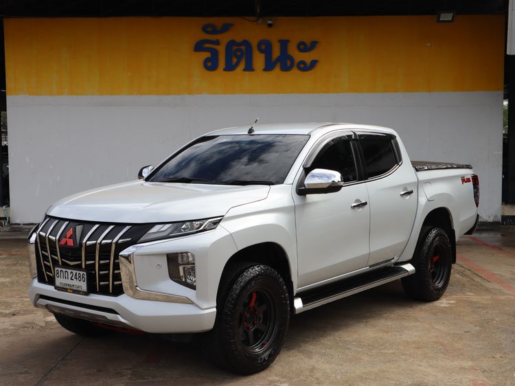 รถ Mitsubishi Triton 2.4 GT Premium Plus สี ขาว