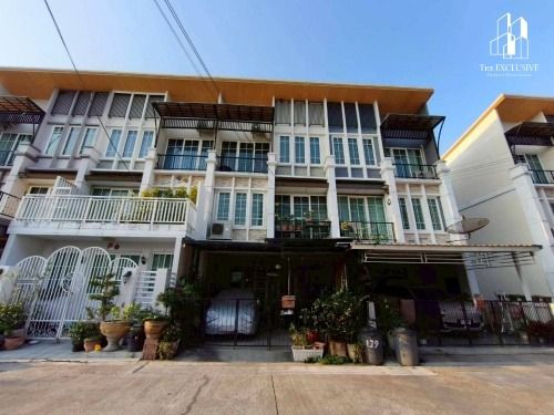 ขายทาวน์โฮม 3 ชั้น โครงการโกลเด้น ซิตี้ ปิ่นเกล้า–จรัญฯ ทำเลดี ราคาพิเศษ