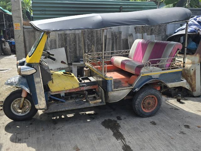 รถตุ๊กตุ๊ก สามล้อเครื่อง tuktuk สามล้อ ตุ๊กๆ รูปที่ 3