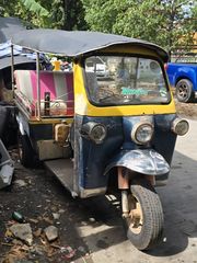 รถตุ๊กตุ๊ก สามล้อเครื่อง tuktuk สามล้อ ตุ๊กๆ