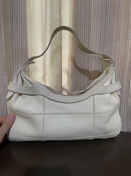 Ferragamo half moon handbag รูปที่ 3