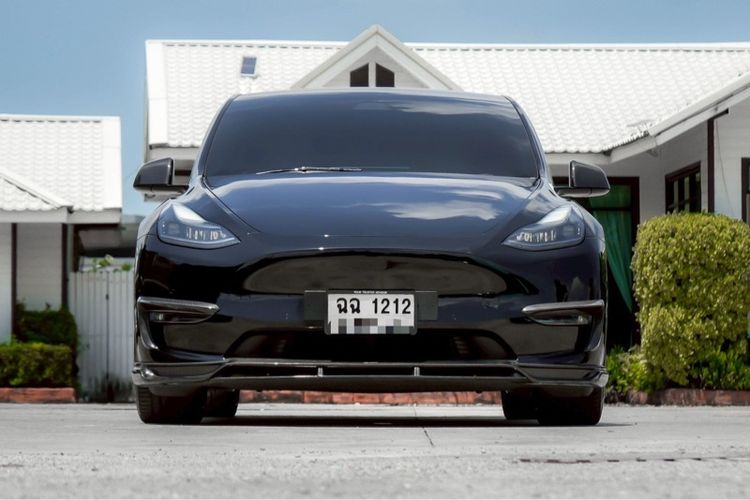 รถ Tesla Model Y Long Range AWD สี ดำ