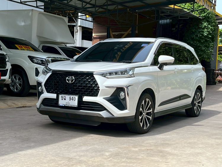 Toyota Veloz 2022 1.5 Premium Utility-car เบนซิน ไม่ติดแก๊ส เกียร์อัตโนมัติ ขาว