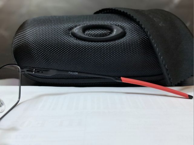 กรอบแว่นตา Oakley รูปที่ 9