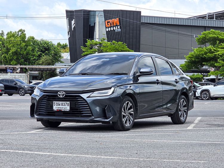 รถ Toyota Yaris ATIV 1.2 Smart สี เทา