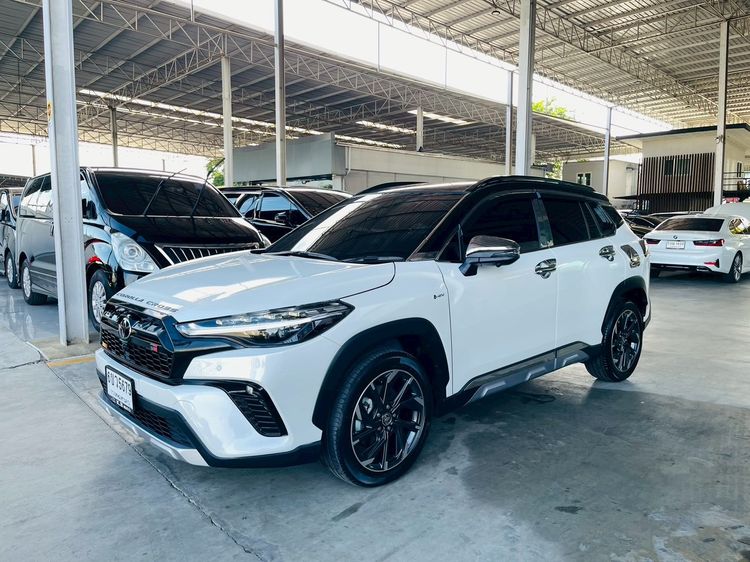 รถ Toyota Corolla Cross 1.8 HEV GR Sport สี ขาว
