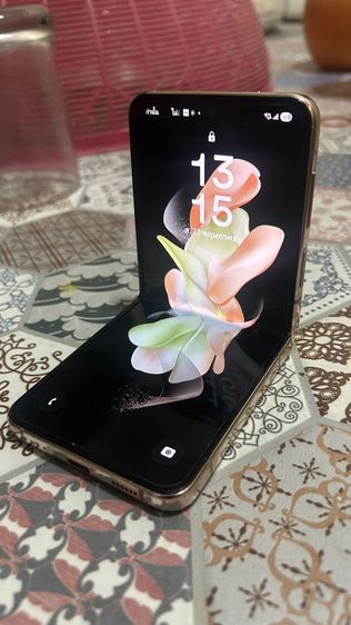 Samsung Z Flip4 รูปที่ 8