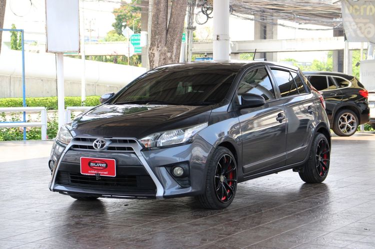 รถ Toyota Yaris 1.2 E สี เทา