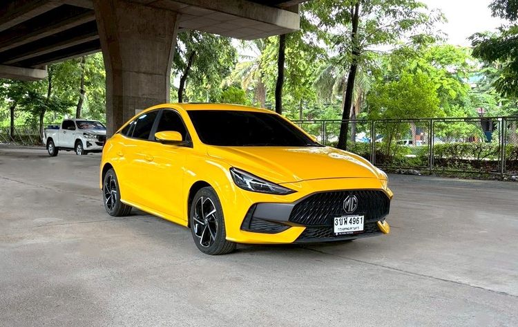 MG MG5 2023 1.5 D+ Sedan เบนซิน ไม่ติดแก๊ส เกียร์อัตโนมัติ เหลือง รูปที่ 3