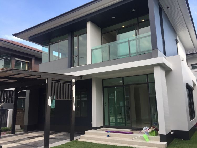 Sansiri ตกแต่งครบ 2022 HOUSE FOR RENT SETHASIRI KRUNGTHEP KREETHA 185 Square meter.75 SqWa 4 bedroom 3 bathroom full furnished ready to move 