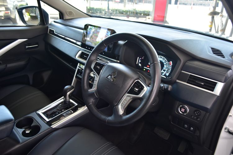 Mitsubishi Xpander 2024 1.5 Cross Utility-car เบนซิน ไม่ติดแก๊ส เกียร์อัตโนมัติ ขาว รูปที่ 3