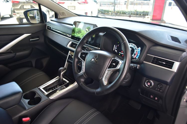 Mitsubishi Xpander 2024 1.5 Cross Utility-car เบนซิน ไม่ติดแก๊ส เกียร์อัตโนมัติ เทา รูปที่ 4