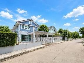 มีบางส่วน บ้านตัวอย่างโครงการ Villaggio บางนา บ้านพร้อมอยู่ ตกแต่งครบ พร้อมเฟอร์นิเจอร์ หิ้วกระเป๋าเข้าอยู่ได้เลย