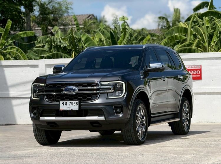 รถ Ford Everest 2.0 Bi-Turbo Titanium+ 4WD สี เทา
