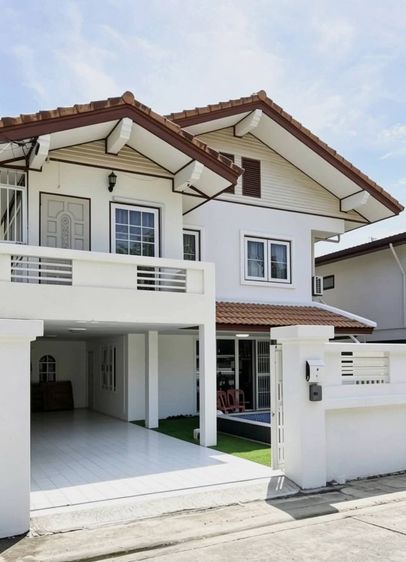 ตกแต่งครบ Rare Item : Private pool house 45,000 fully furnished 6 BR at Sukhumvit 101-1 รูปที่ 2