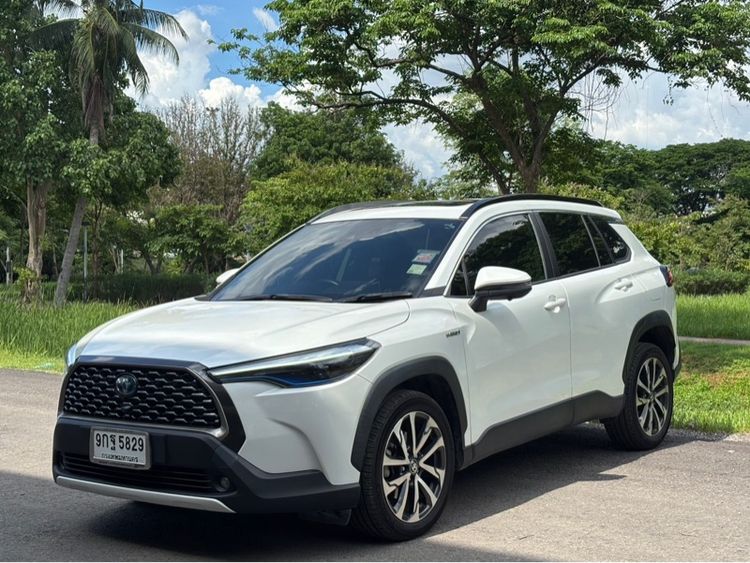 รถ Toyota Corolla Cross 1.8 Hybrid Premium Safety สี ขาว