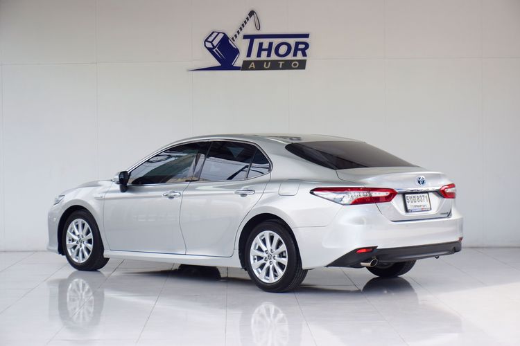 Toyota Camry 2020 2.5 Hybrid Sedan ไฮบริด เกียร์อัตโนมัติ บรอนซ์เงิน รูปที่ 3