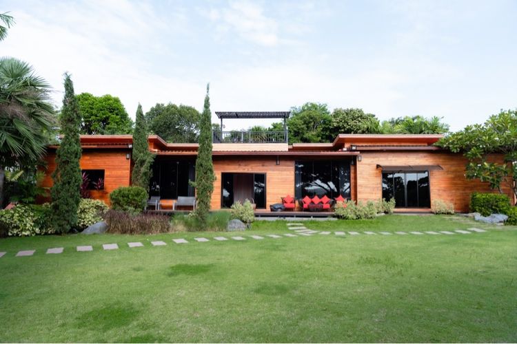 ขายบ้านสวยพร้อมที่ดินเขาใหญ่ 592 ตร.วา (หมูสี)