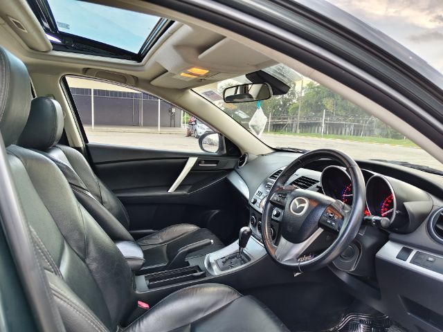 รถ Mazda Mazda3 2.0 Maxx Sports สี เทา