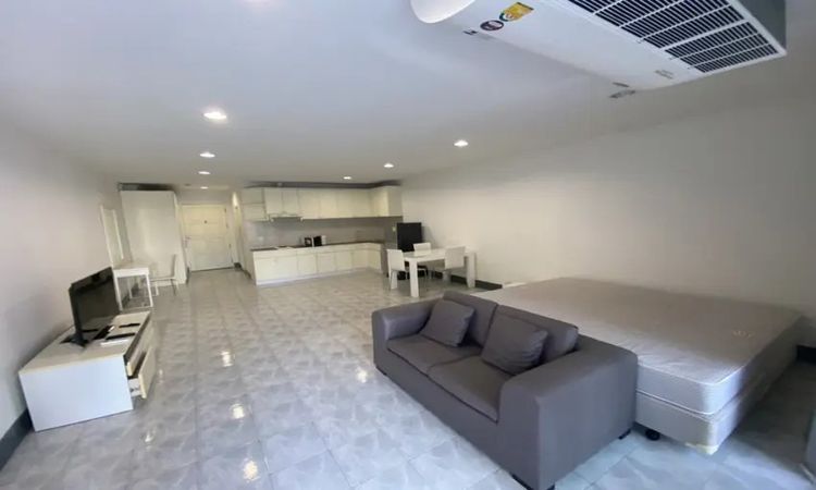ขาย คอนโดบางนา คอมเพล็กซ์ ห้อง studio ขนาด 59.35 ตร.ม. เขตบางนา
