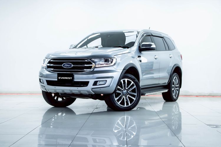 รถ Ford Everest 2.0 Turbo Titanium+ สี เทา