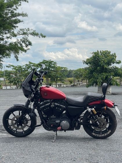 Harley-Davidson Sportster 883