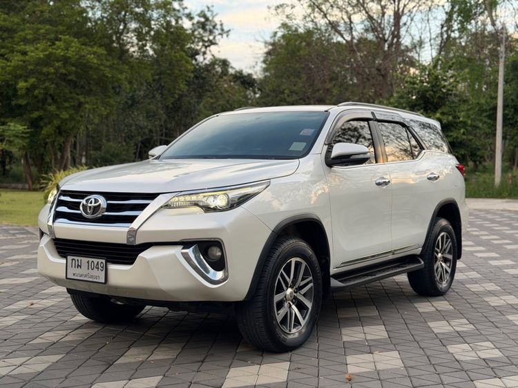 Toyota Fortuner 2016 2.4 V Utility-car ดีเซล ไม่ติดแก๊ส เกียร์อัตโนมัติ ขาว รูปที่ 3