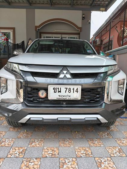 รถ Mitsubishi Triton 2.4 GT Premium 4WD สี ขาว