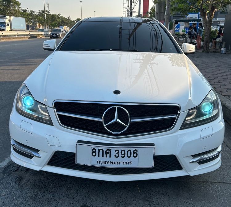 รถ Mercedes-Benz C-Class C180 AMG สี ขาว