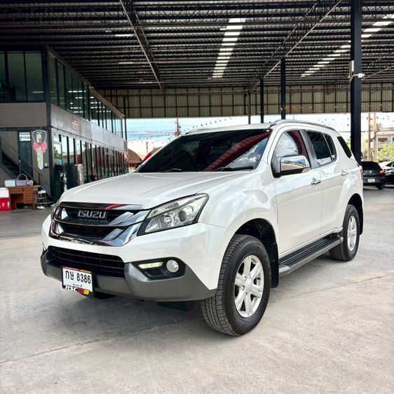 Isuzu MU-X 2013 3.0 4WD Utility-car ดีเซล ไม่ติดแก๊ส เกียร์อัตโนมัติ ขาว