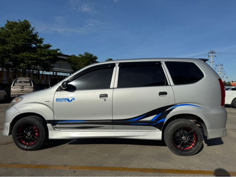 Toyota Avanza 2011 1.5 E Utility-car เบนซิน ไม่ติดแก๊ส เกียร์อัตโนมัติ เทา รูปที่ 3