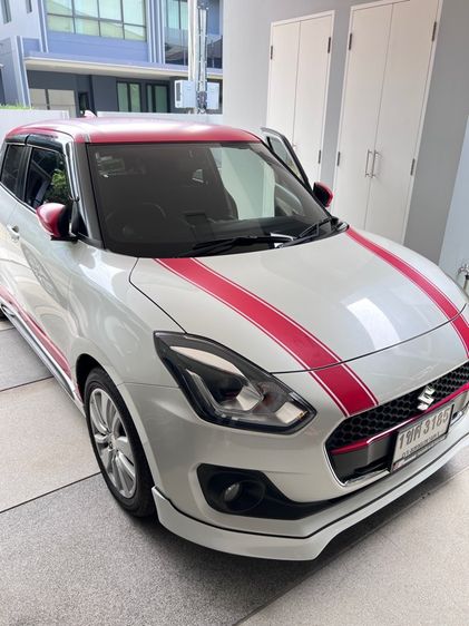 รถ Suzuki Swift 1.2 GLX สี ขาว