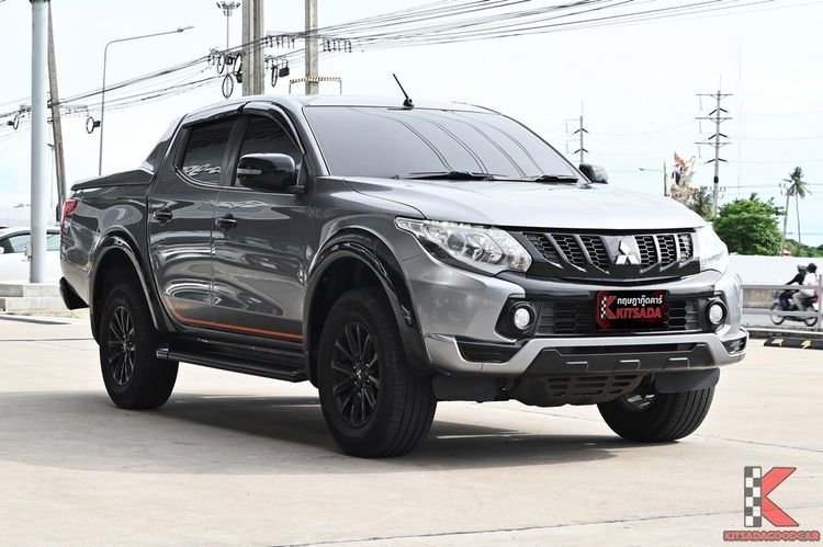 รถ Mitsubishi Triton 2.4 Plus Athlete สี เทา