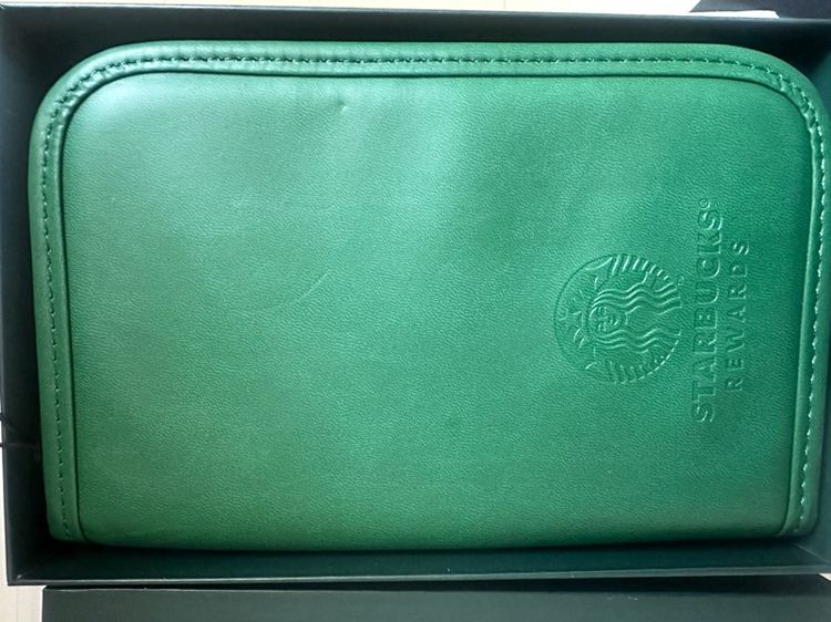 หนัง PU ไม่ระบุ เขียว ที่ใส่ passport starbuck ของแท้มีซิบใหม่