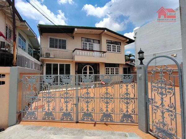 ให้เช่าบ้านเดี่ยว 2ชั้น เนื้อที่ 60 ตร.ว  6ห้องนอน 3ห้องน้ำ แอร์ ถนน ลาดพร้าว 
