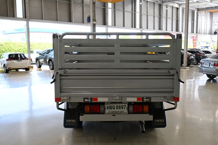 Toyota Hilux Vigo Champ 2024 2.4 LWB C&C Pickup ดีเซล ไม่ติดแก๊ส เกียร์ธรรมดา เทา รูปที่ 4