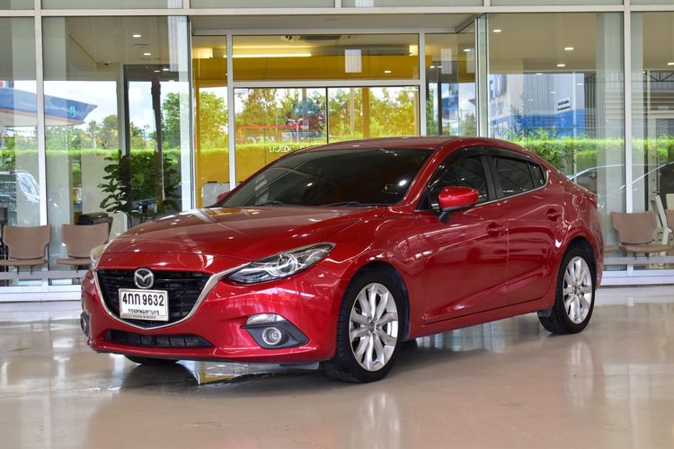 รถ Mazda Mazda3 2.0 S สี แดง