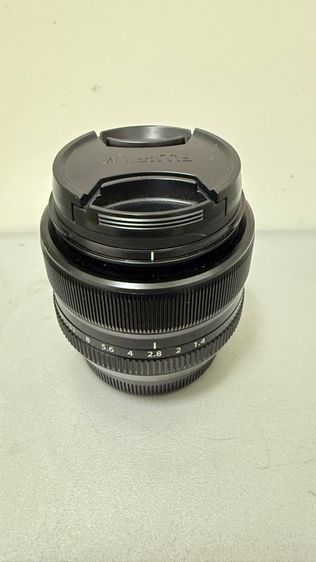 Fuji XF35mm F1.4R lens