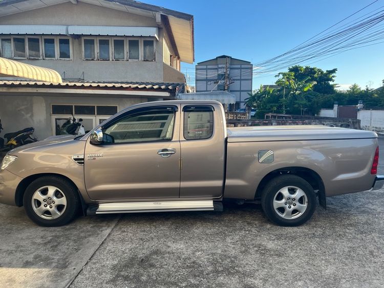 Toyota Hilux Vigo 2010 2.5 G Pickup ดีเซล ไม่ติดแก๊ส เกียร์ธรรมดา น้ำตาล รูปที่ 2