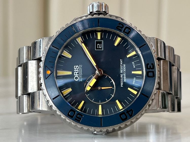 รับเทรด Oris Aquis Maldive Titanium Limited Edition